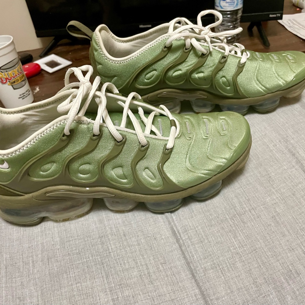 SUPER RARE! Oil Green Nike Vapormax
